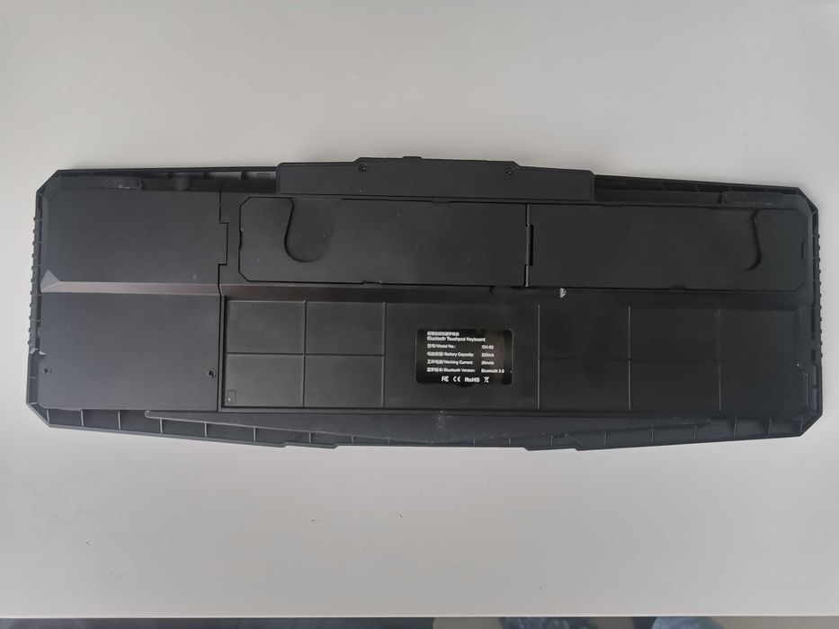 SEENDA Bluetooth Keyboard + Touchpad IBK-02