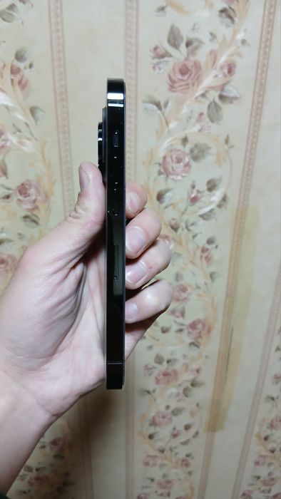 Iphone 14 pro ideal holatda 610$ srochna