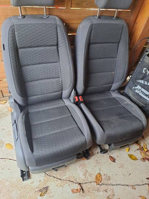 scaune si bancheta golf 5 intretinute