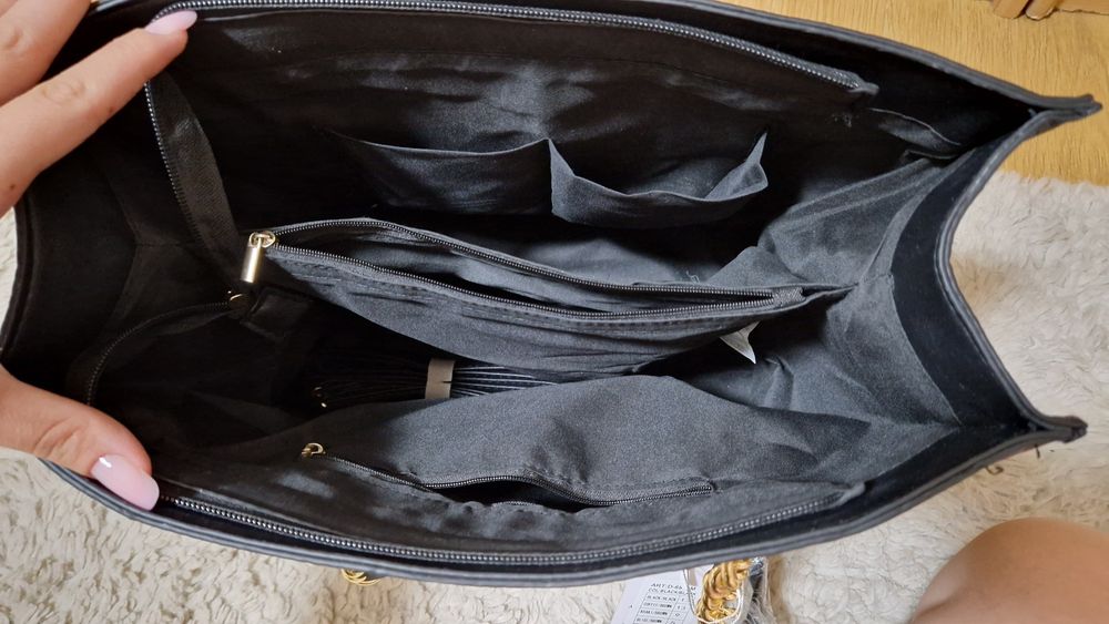 2 la preț de 1 plus cadou, un portofel