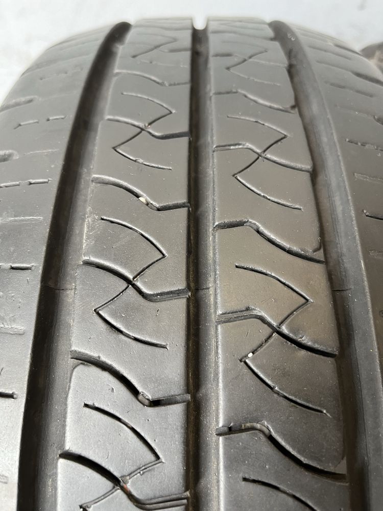 Гуми 215/60/16C KUMHO Por Tran