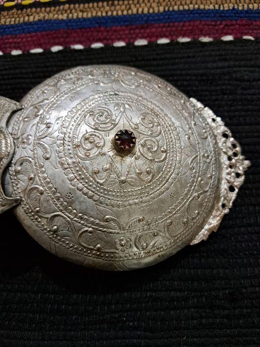 Големи сребърни  пафти