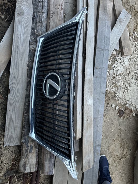 rx350 решетка оригинальная и оригинал бампер