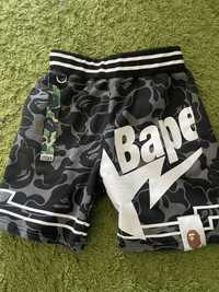 pantaloni scurti Bape, marime M