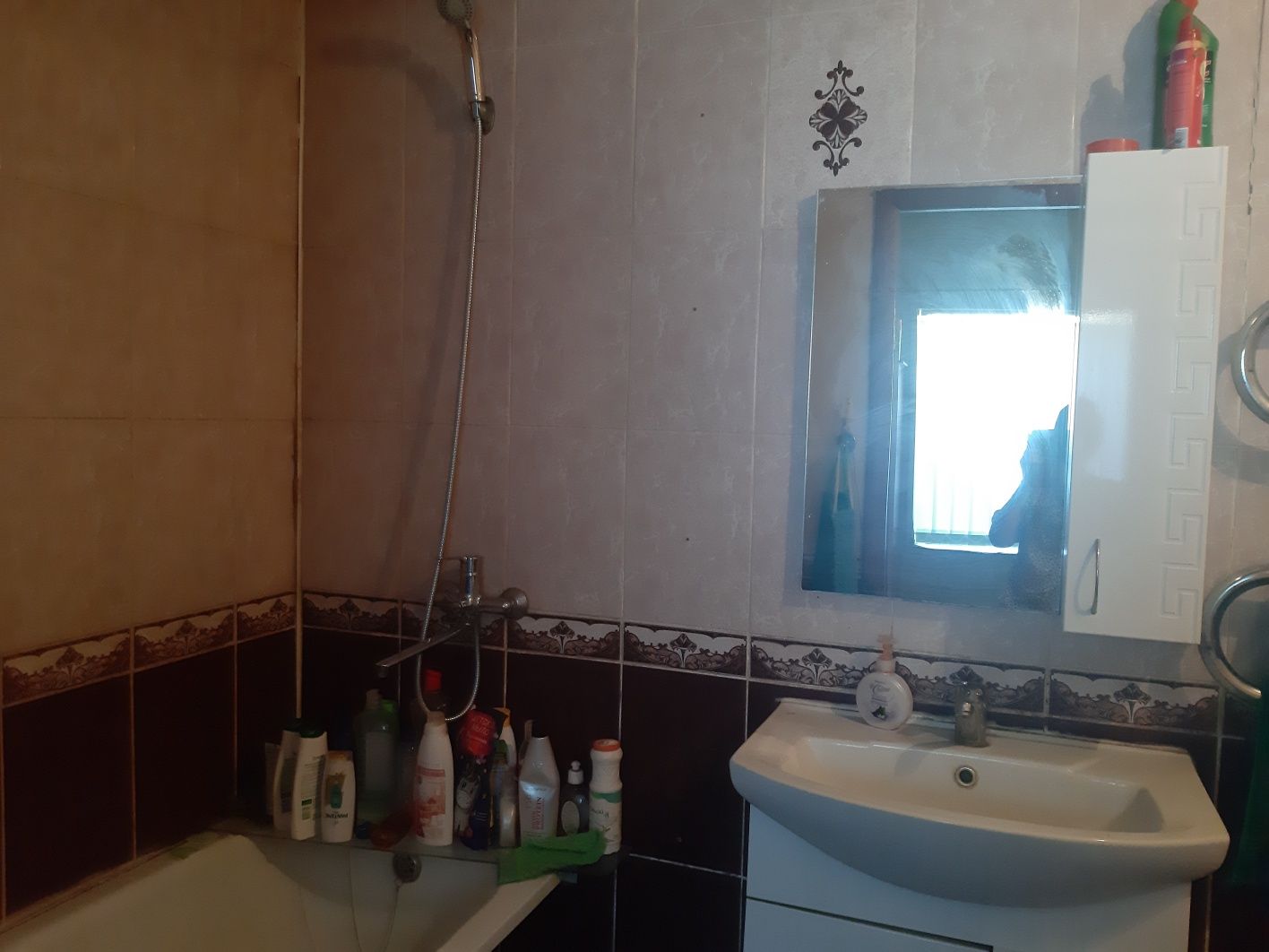 Продам четырехкомнатный жилой дом в Шанхае