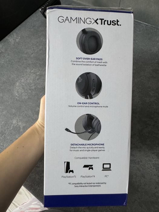 Căști gaming Trust - GXT 498 Forta, PS5, negre