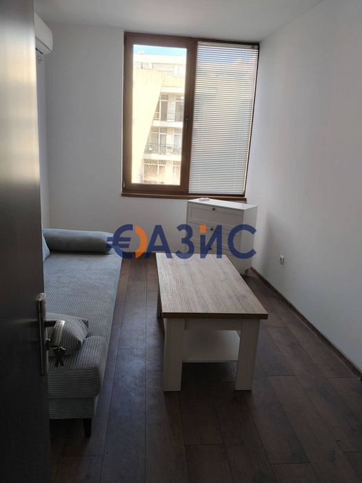 Продава се Тристаен апартамент в к.к. Слънчев бряг - 76 кв.м за 1028 €/кв.м - Снимка #9