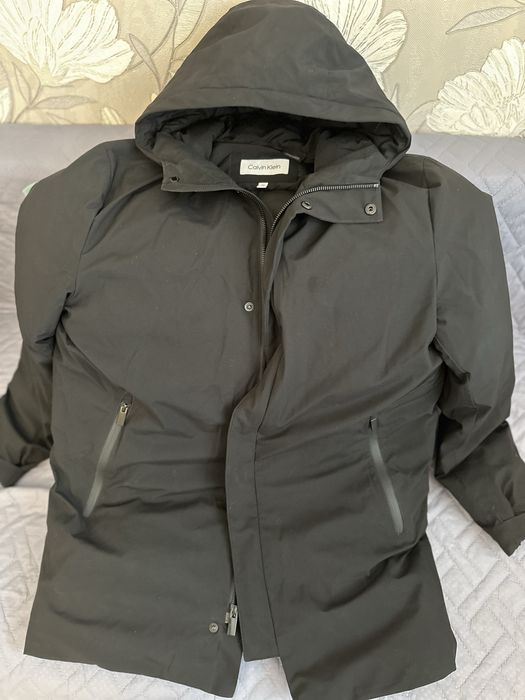 Куртка зимняя мужская Calvin Klein , размер М. Оригинал.