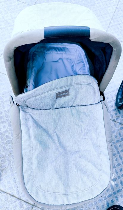 Пълен комплект детска количка за бебе Peg Perego