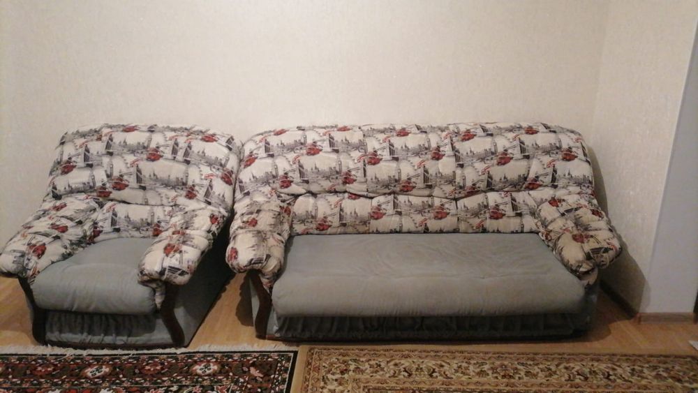 Отдам бесплатно диван и кресло