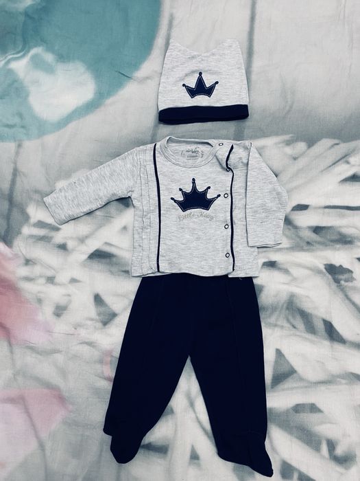 Lot de hainute pentru bebelus