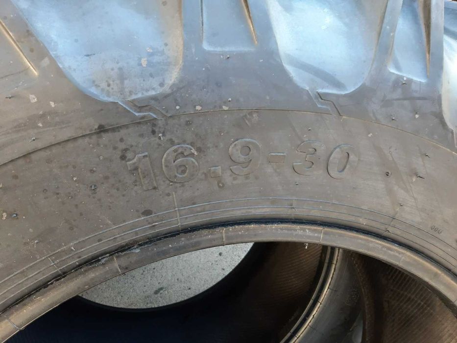 16.9-30 Anvelope noi cu 14pliuri de tractor spate Cauciucuri OZKA