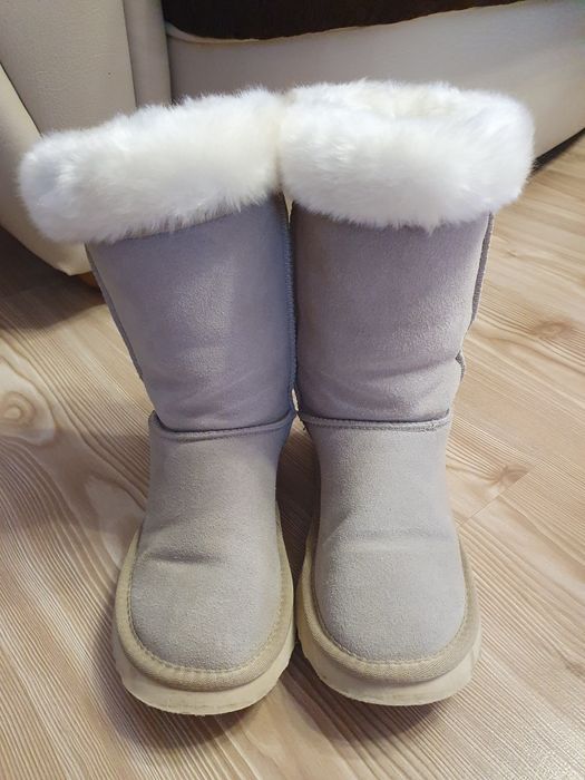 Cizme tip UGG marime 35