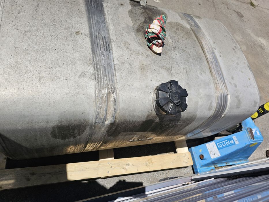 резервоар от daf 430l