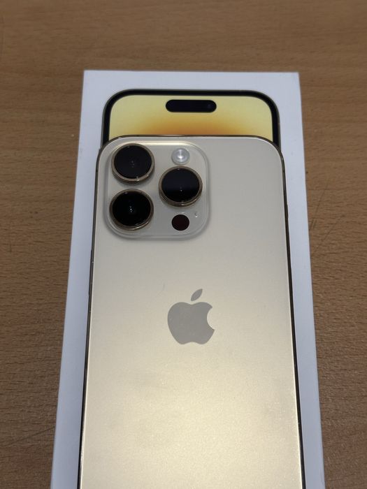 iPhone 14 Pro - Gold - 256 GB - Много запазен!