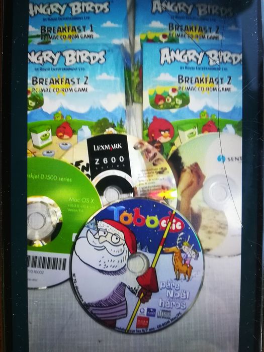 Ținută Mos Craciun,pentru matur si copil.vezi ultimile poze