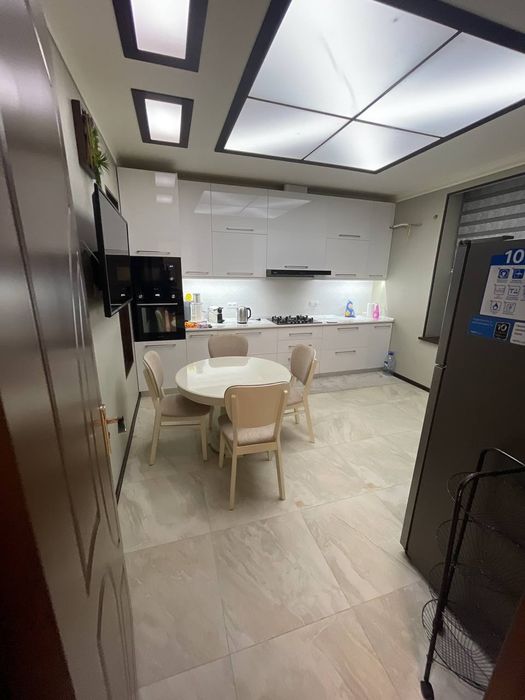 Срочно центр Квартира Юнусабадский район 3/6/6 продаю 125.000$