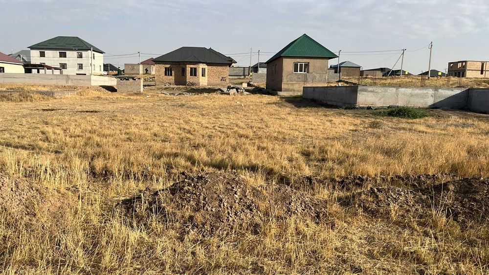 Достықта жер сатылады