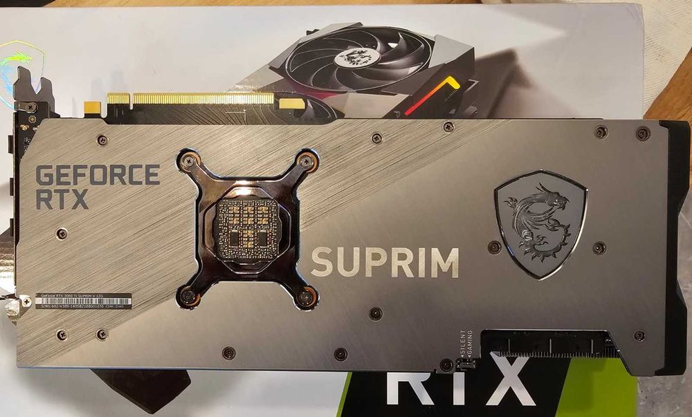 MSI GeForce RTX 3080 Ti SUPRIM X 12GB – stare impecabilă