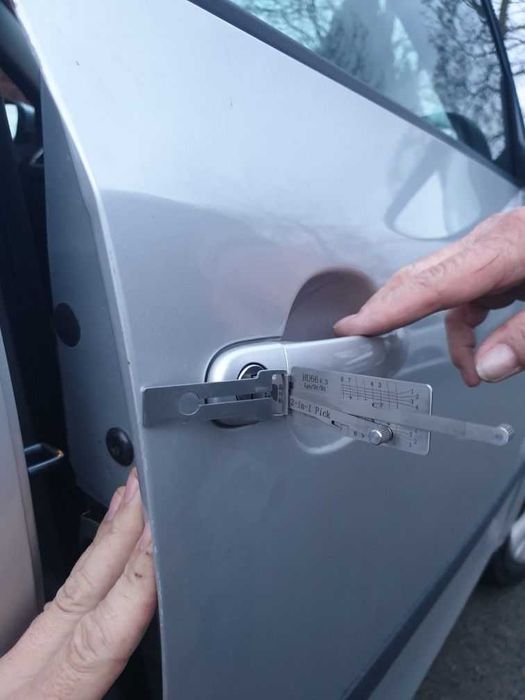 Вскрытие авто замков \ Открыть машину срочно \ Автомобиль ашу