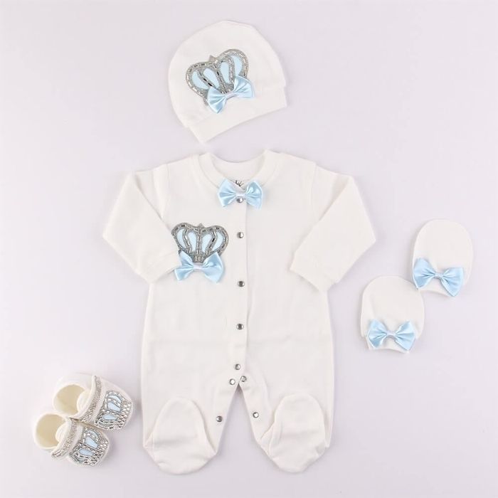 Ръчно изработени дрехи за новородено с име