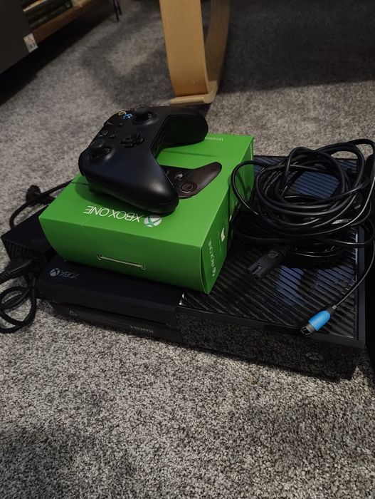 Xbox one + Logitech g923 (volan + pedale)