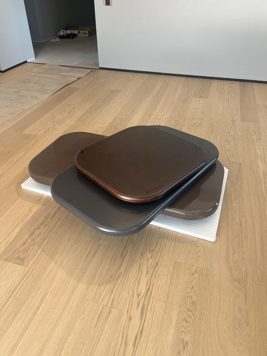 Masuta de cafea rotativa