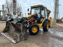 Buldoexcavator de inchiriat
