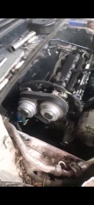 Продаю двигатель на запчасти объем 1.6 инжектор