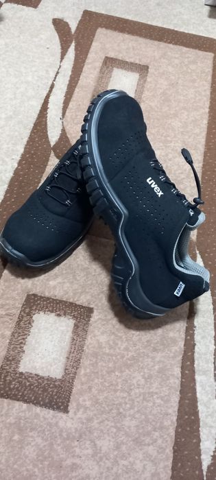 Bocanci protectie Uvex