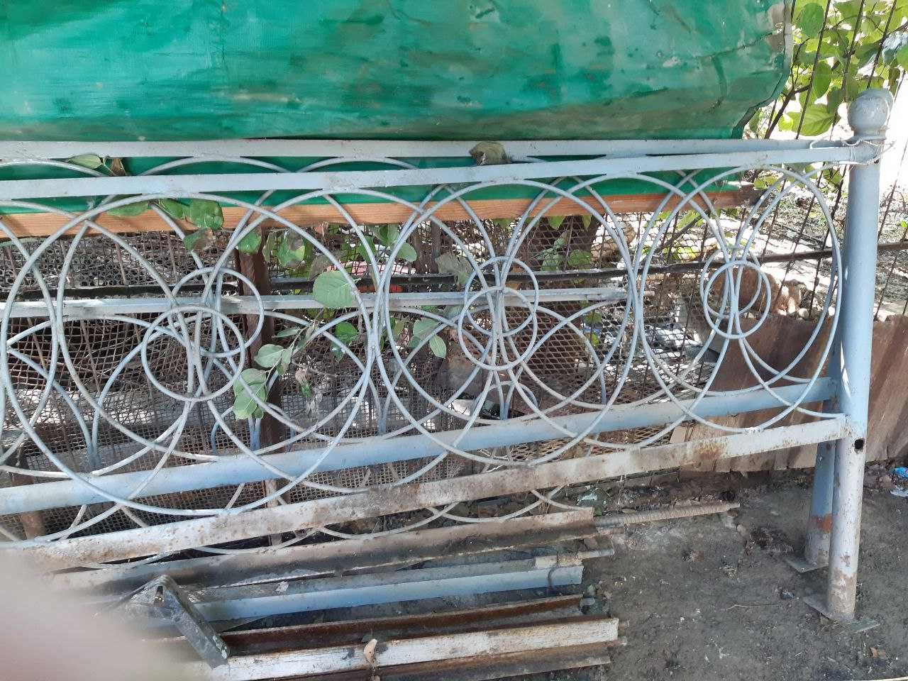 Продается топчан железный