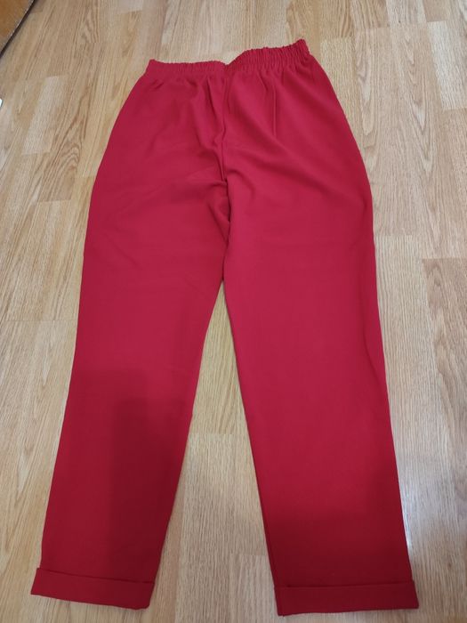 Pantaloni Stradivarius măsura 36