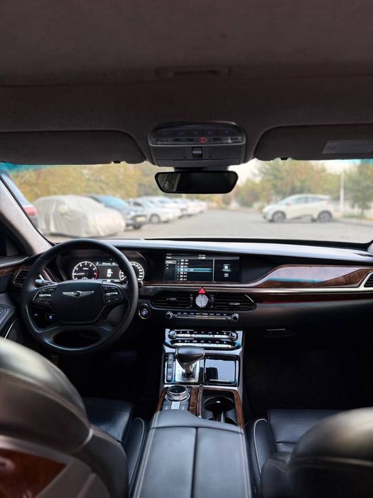 Bugun sotuvimizda GENESIS G90
