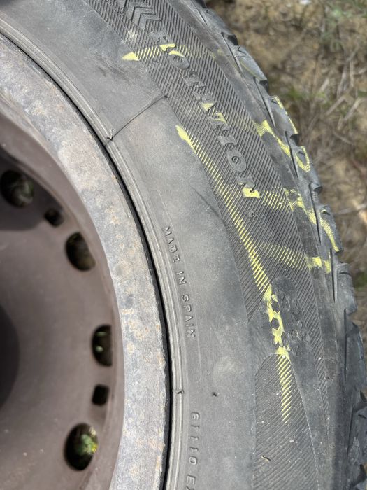 Зимни гуми 185/60/R15 firestone с джанти и тасове