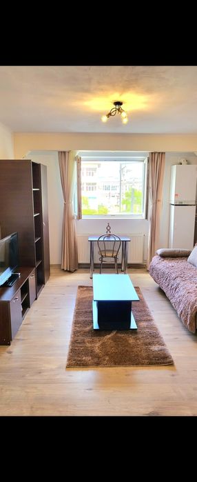 PF Închiriez garsoniera et. 1 nou renovata, V. Aaron, 250 € + garanție