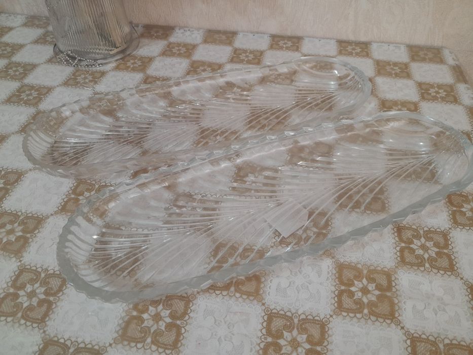 Посуда 1000тнг каждая есть 2 шт