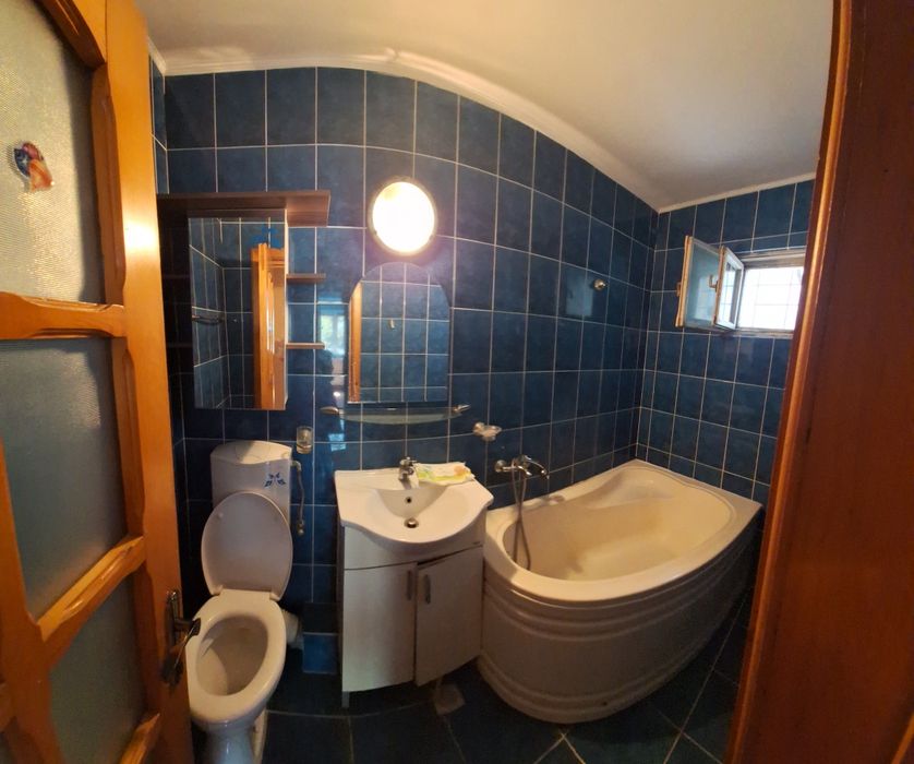 Ap 3 camere , zona Garii, pret neg