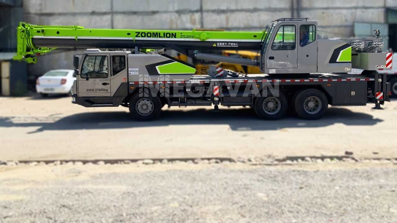 Zoomlion 25 tonna avto kran nasiyaga