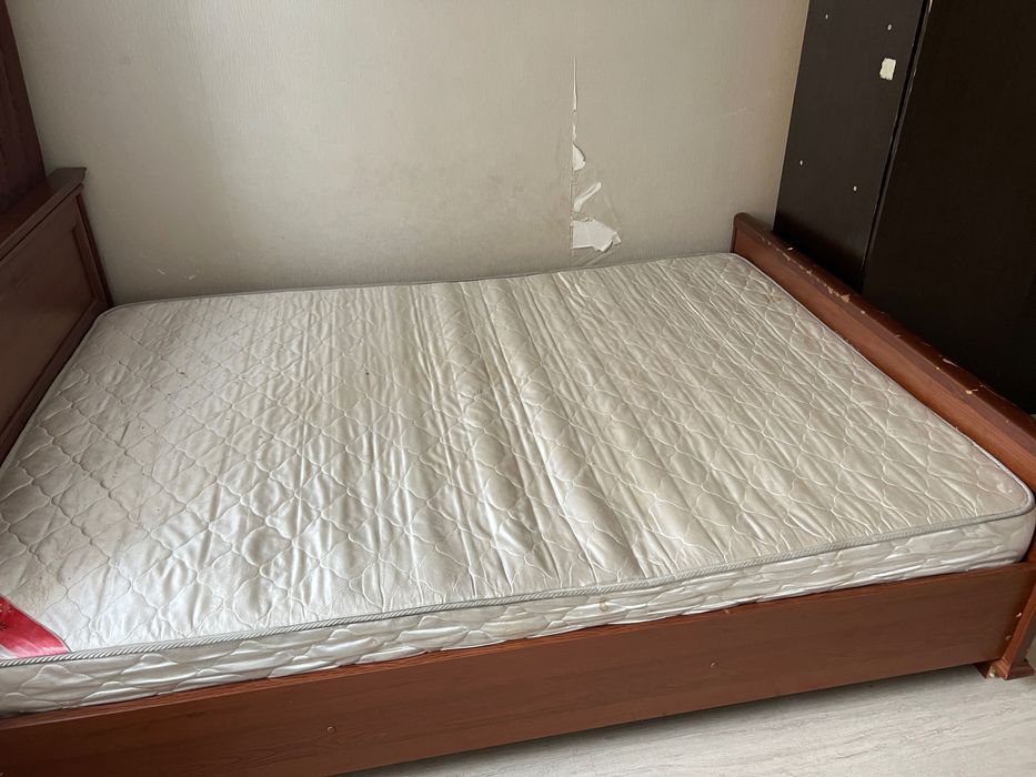Отдам кровать бу