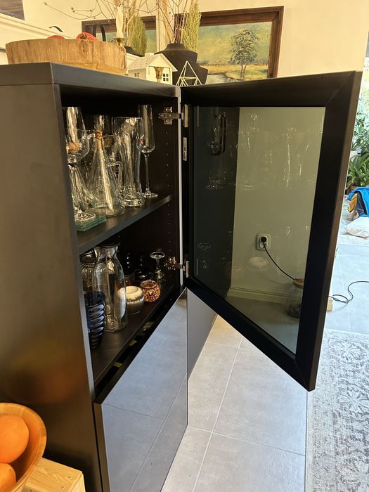 Шкаф за кухня витрина за кухня