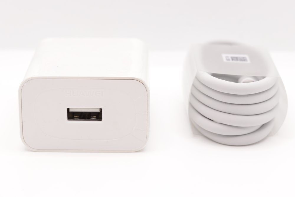 Incarcator Huawei cu cablu 40w Super Charge Sigilat-Nou-Original
