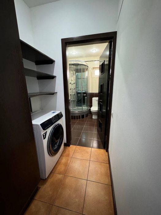 Продается 4-х комнатная квартира 77 серия кирпич Садык Азимова