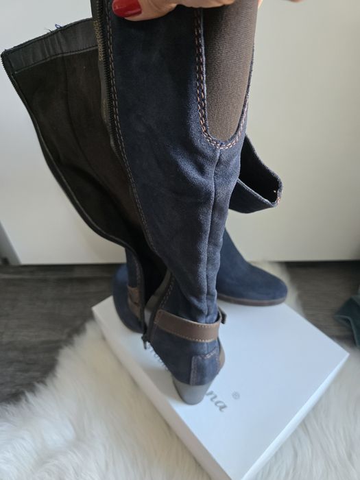 Cizme îmblănite, comode și foarte practice, cu detalii din piele maro