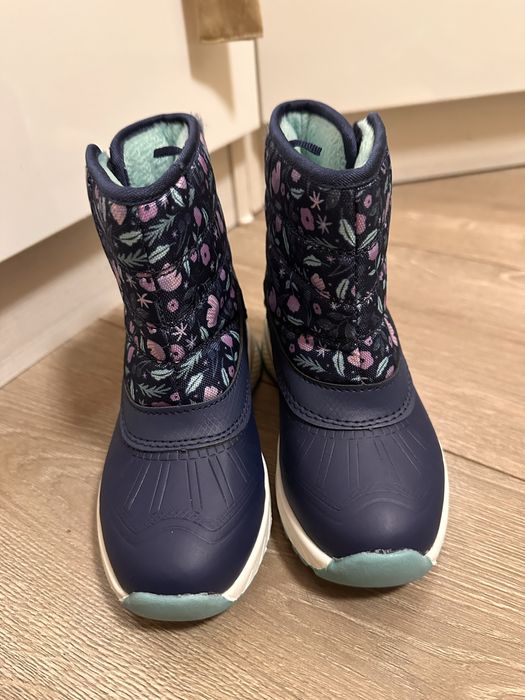 Нови непромокаеми детски ботуши за момиче