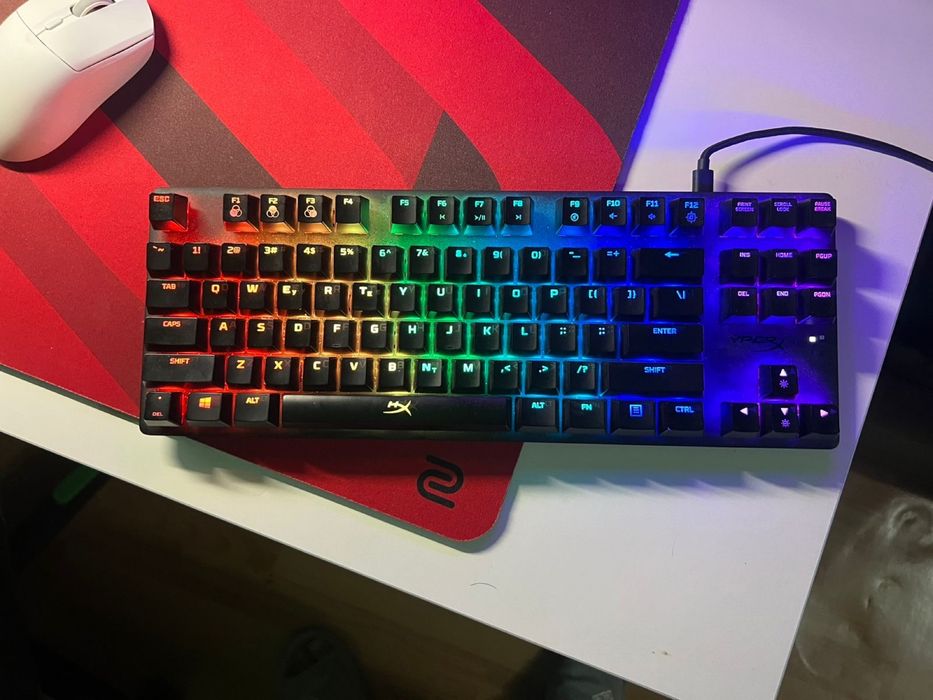 Продам клавиатуру Hyperx origin cors