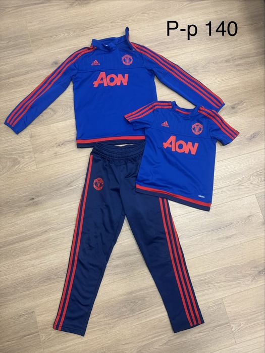 Спортни детски екипи