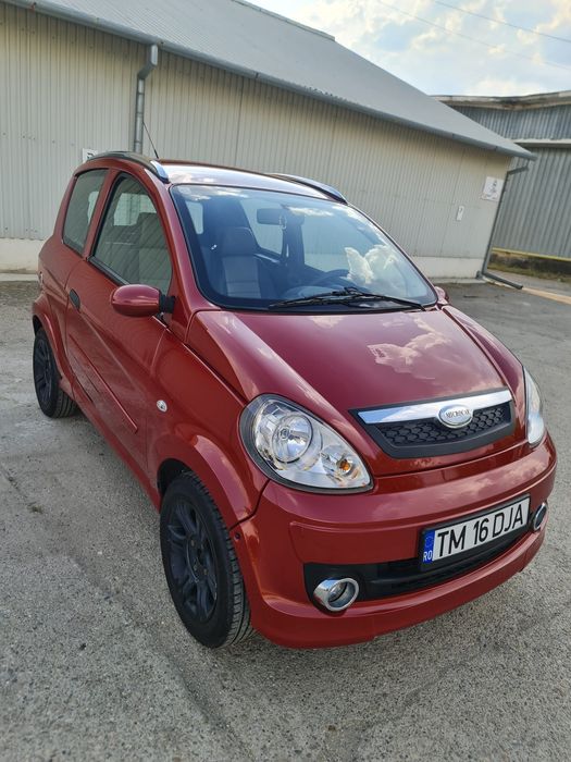 Vand MICROCAR M.GO family basic 4 PL,benzina 4 Locuri 21 CP