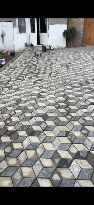 Executam lucrari pavaj