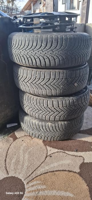 Vând 4 jante Aliaj 15