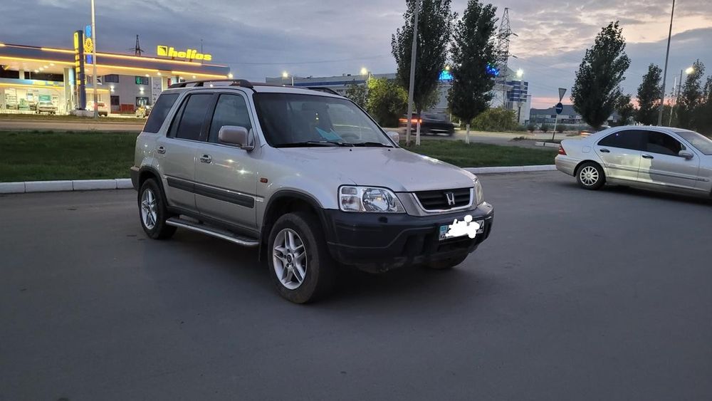 Хонда СРВ Автомат Газ-бензин 1998г